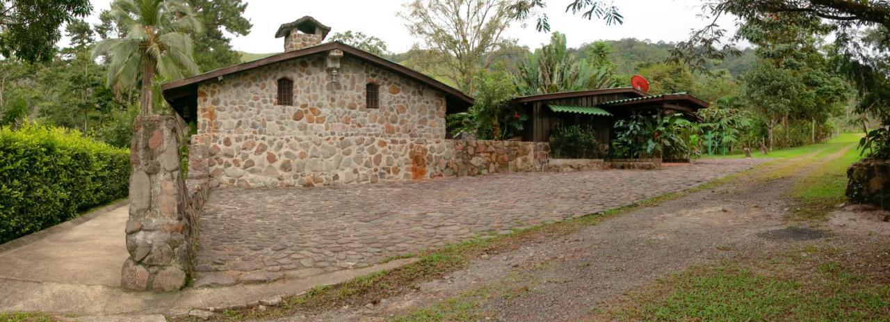 Malekus Mountain Lodge Aguas Claras  Εξωτερικό φωτογραφία